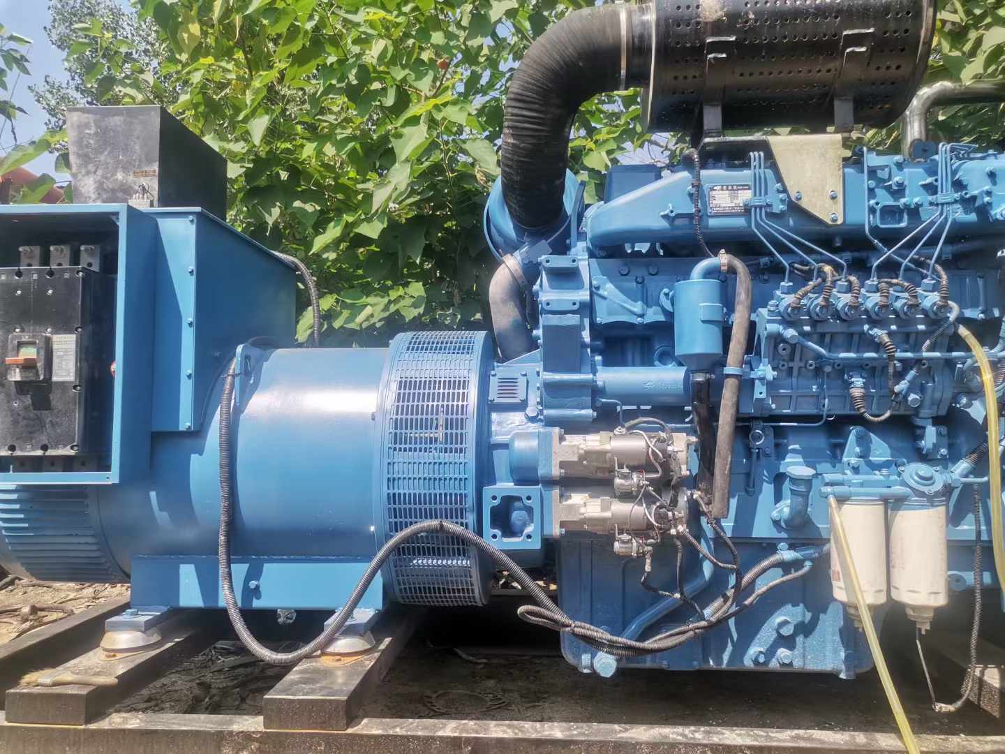 韶山详细说明降低 800kW 柴油发电机输出电流波动的方法