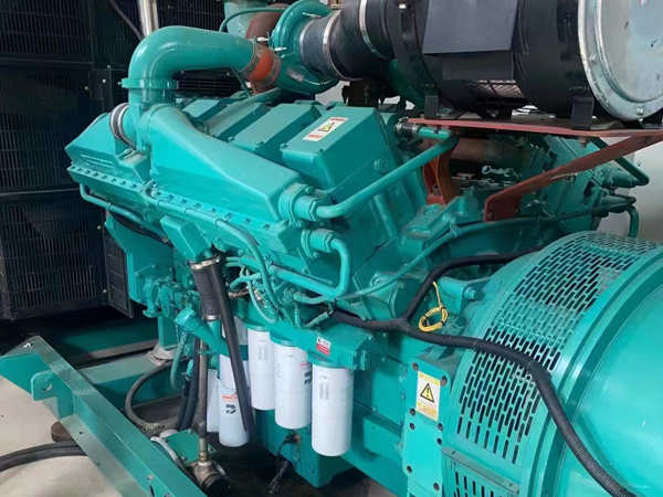 韶山更换100kW柴油发电机组机油时，需要注意哪些事项？